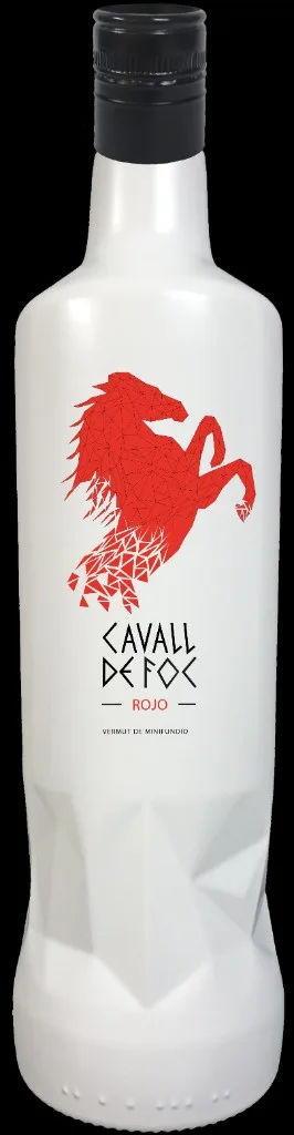 Botella blanca mate de Vermut Rojo Cavall de Foc 75 cl, caballo geométrico rojo y leyenda Vermut de Minifundio