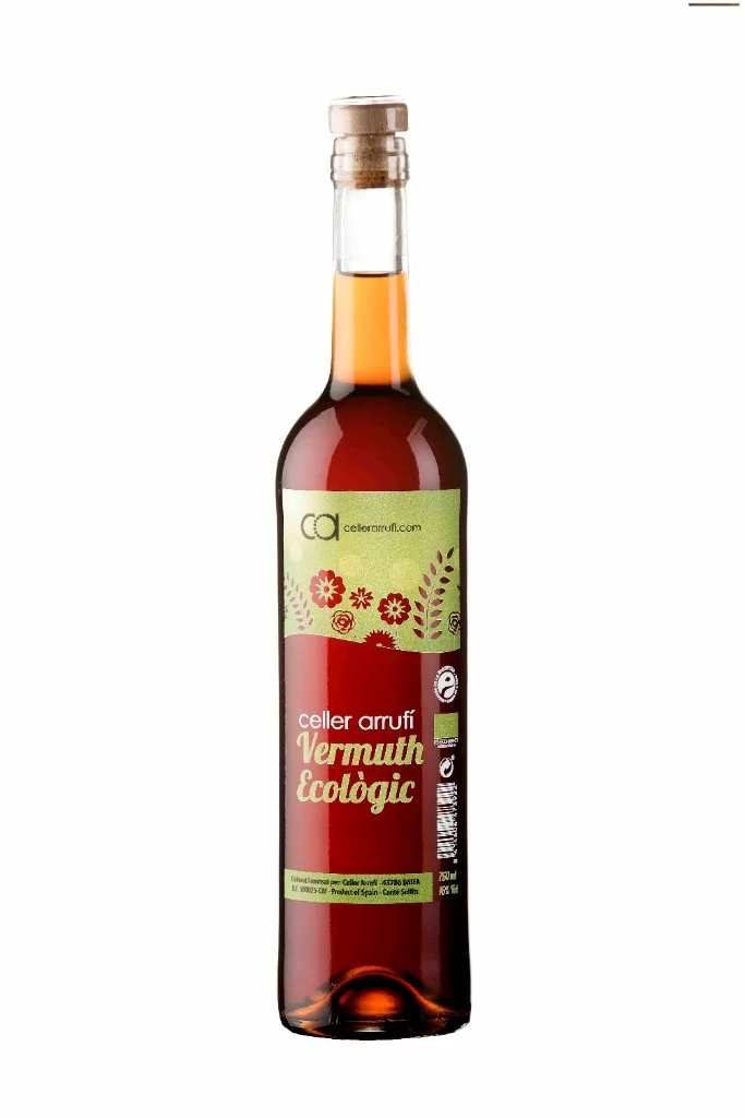 Botella de Vermuth Ecológico Celler Arrufí, etiqueta roja y verde con leyenda Vermuth Ecològic, certificación ecológica EU y 750 ml, 15% vol.